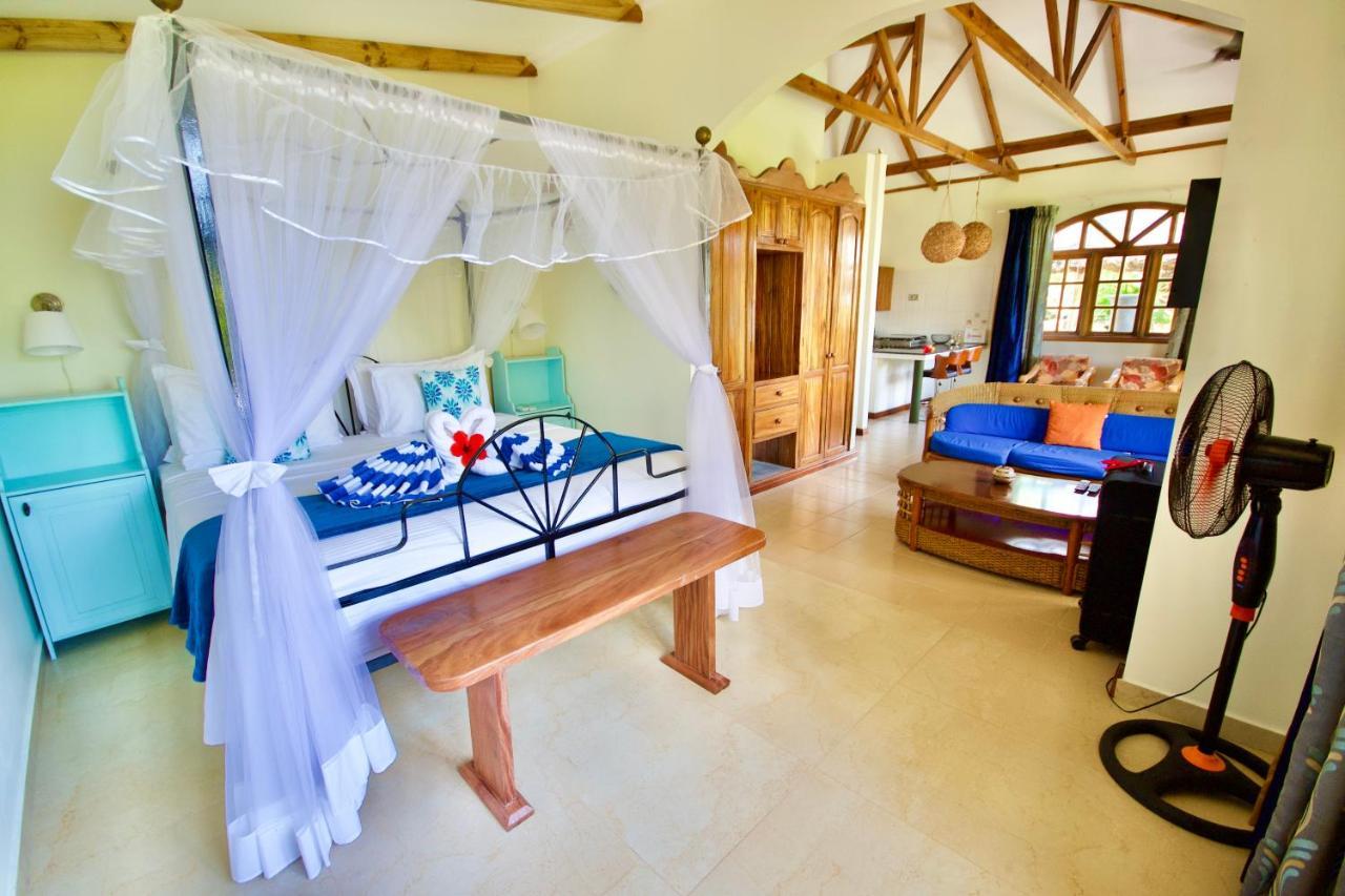 Sea Splash Self Catering And La Petite Maison Grand Anse  Luaran gambar